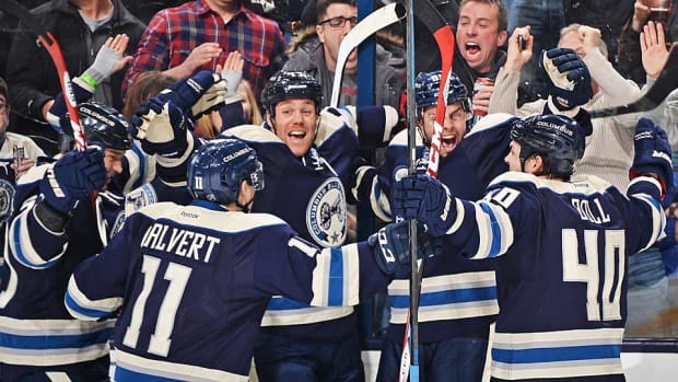 blue-jackets-celebrate.jpg